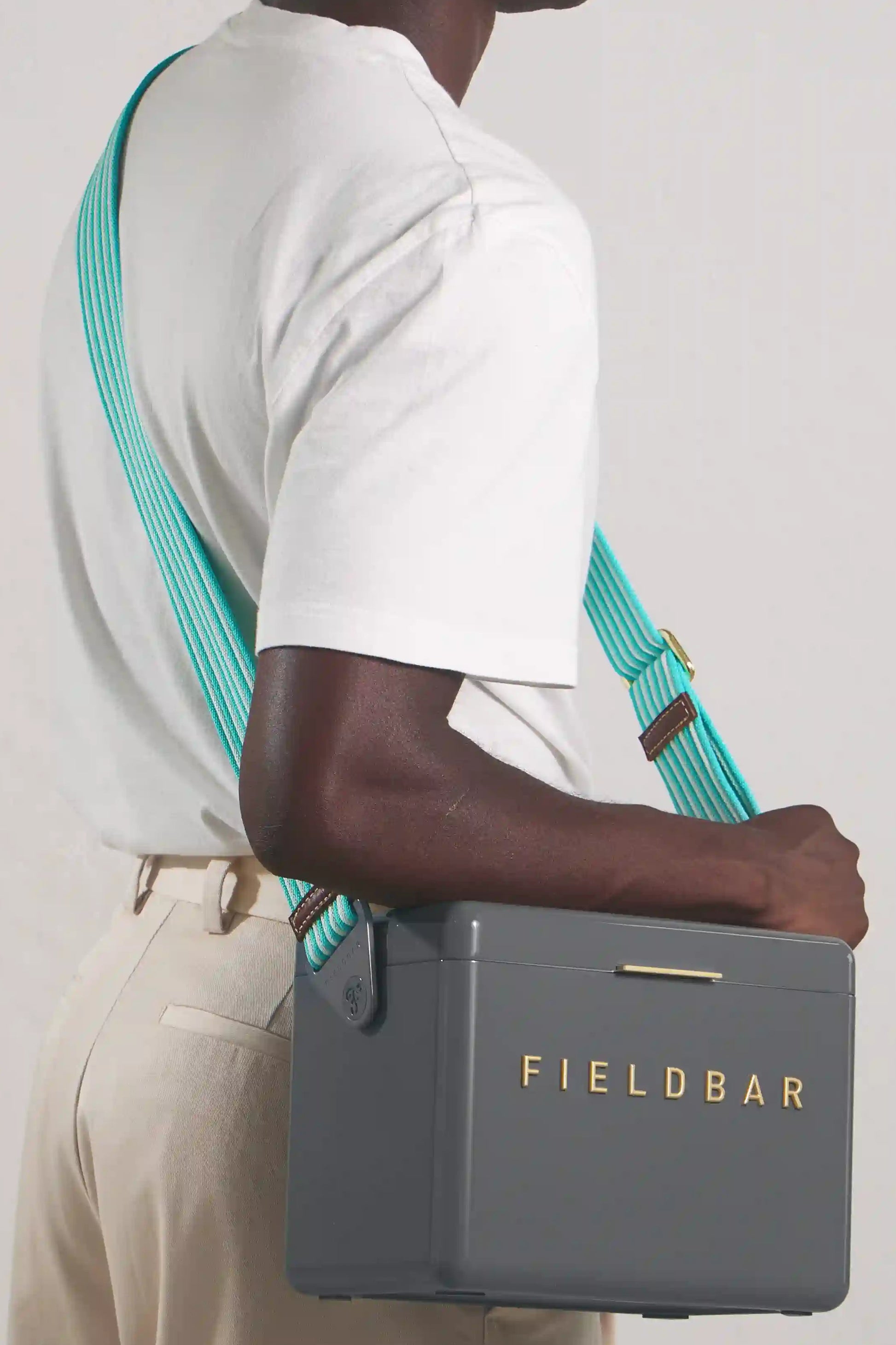 Mini Bar Oyster Grey lifestyle photo with shoulder strap
