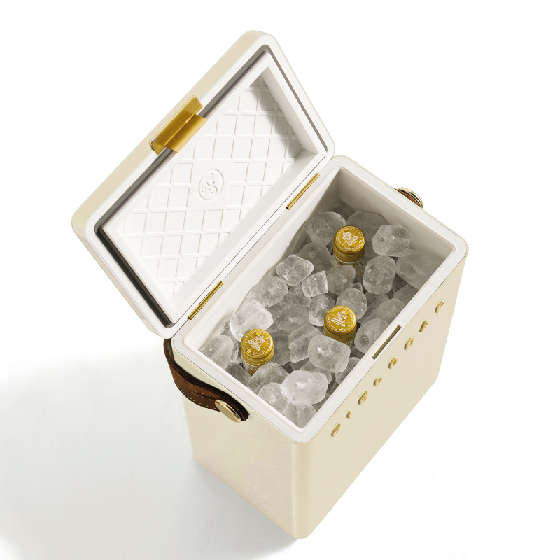FIELDBAR - Safari White Drinks Box. The perfect ice cooler box for your drinks